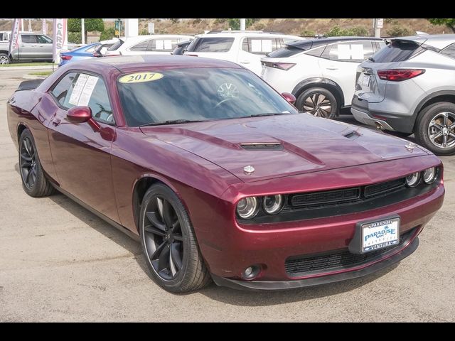 2017 Dodge Challenger SXT Plus