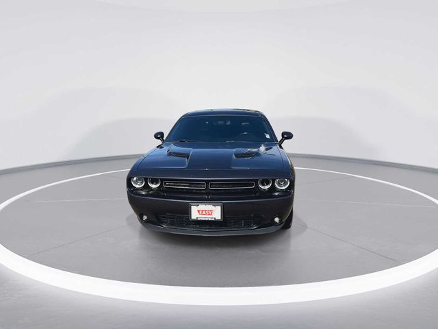 2017 Dodge Challenger SXT Plus