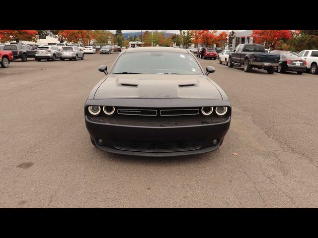 2017 Dodge Challenger SXT Plus