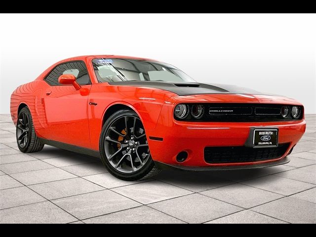 2017 Dodge Challenger SXT