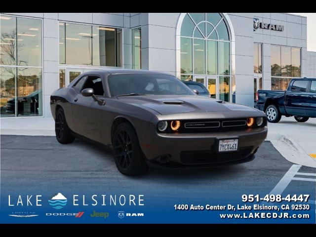 2017 Dodge Challenger SXT