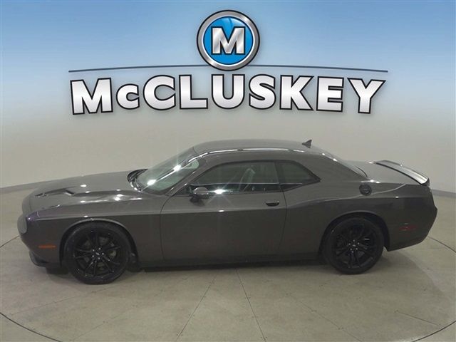 2017 Dodge Challenger SXT Plus