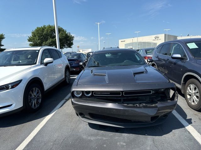 2017 Dodge Challenger SXT