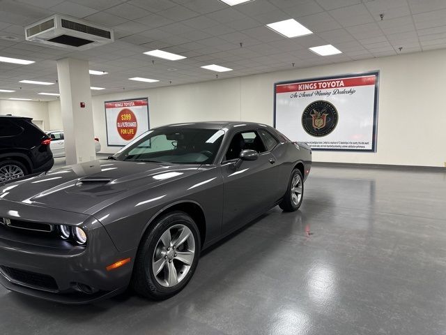 2017 Dodge Challenger SXT