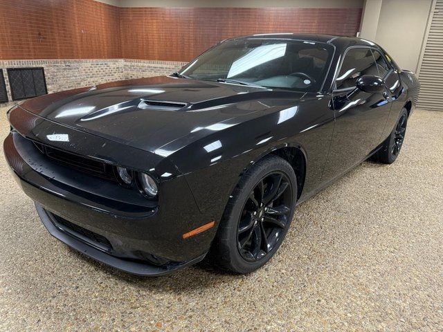 2017 Dodge Challenger SXT Plus