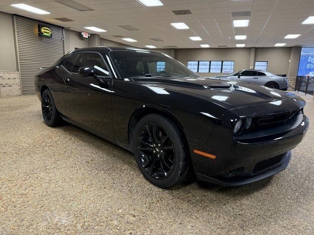 2017 Dodge Challenger SXT Plus