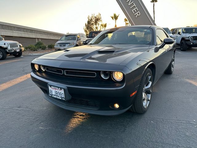 2017 Dodge Challenger SXT Plus