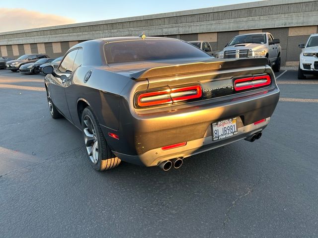 2017 Dodge Challenger SXT Plus