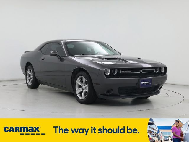 2017 Dodge Challenger SXT