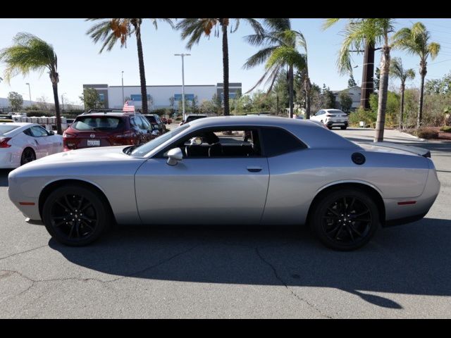 2017 Dodge Challenger SXT