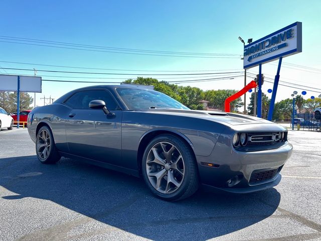 2017 Dodge Challenger SXT Plus