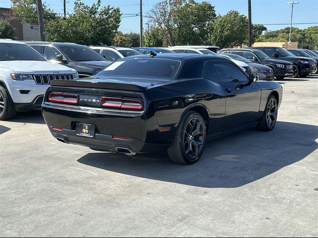 2017 Dodge Challenger SXT