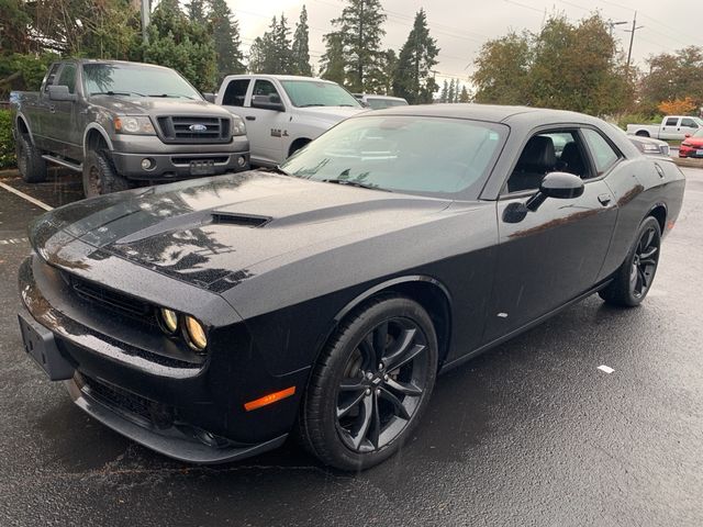 2017 Dodge Challenger SXT Plus