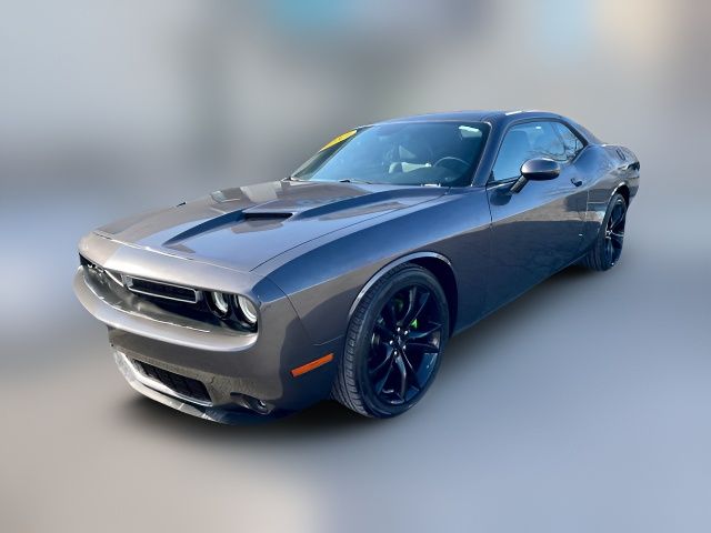 2017 Dodge Challenger SXT Plus