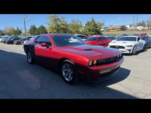 2017 Dodge Challenger SXT