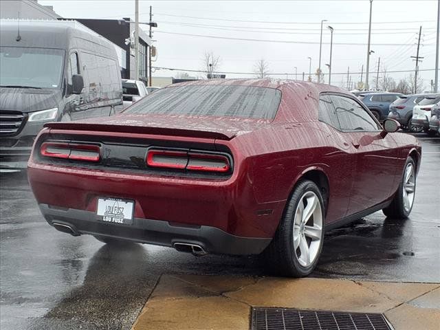 2017 Dodge Challenger SXT