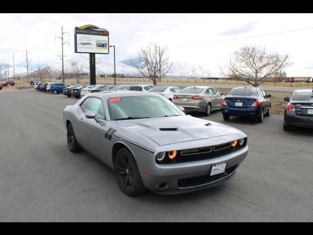 2017 Dodge Challenger SXT