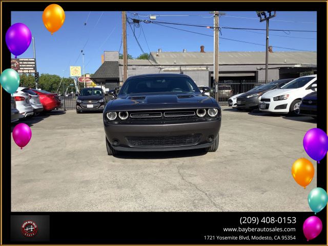 2017 Dodge Challenger SXT