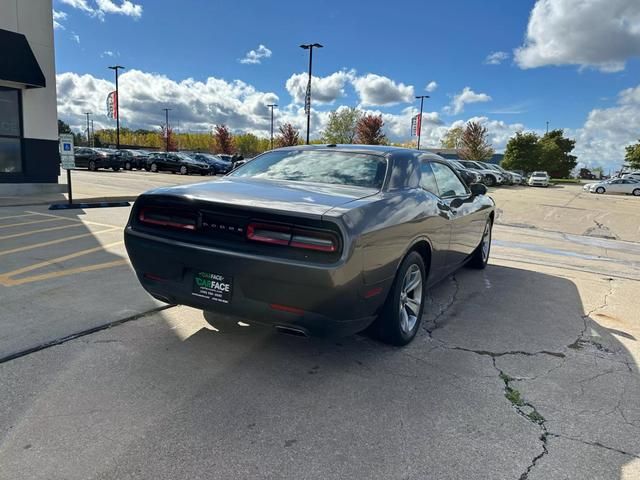 2017 Dodge Challenger SXT