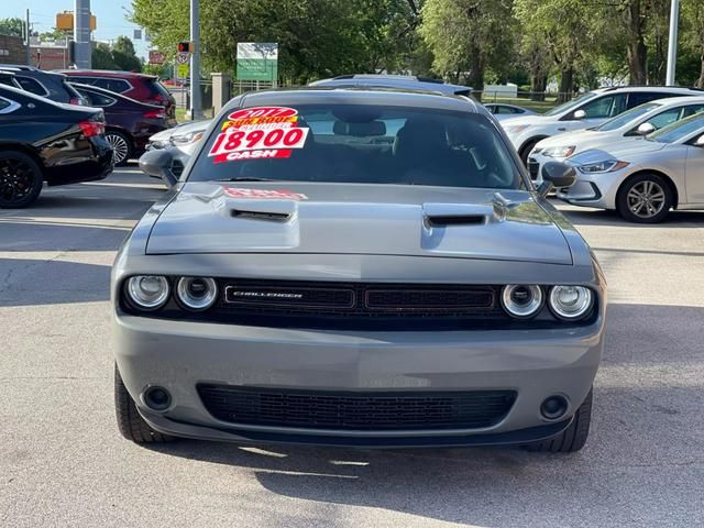 2017 Dodge Challenger SXT