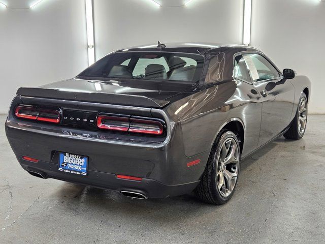 2017 Dodge Challenger SXT Plus