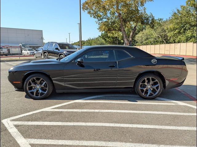 2017 Dodge Challenger SXT Plus