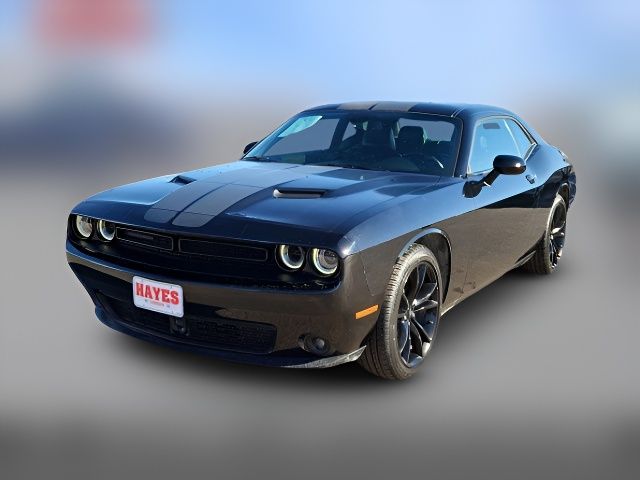 2017 Dodge Challenger SXT Plus