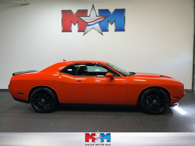 2017 Dodge Challenger SXT Plus