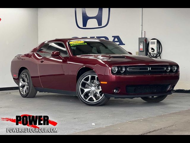 2017 Dodge Challenger SXT Plus