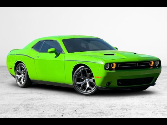 2017 Dodge Challenger SXT Plus