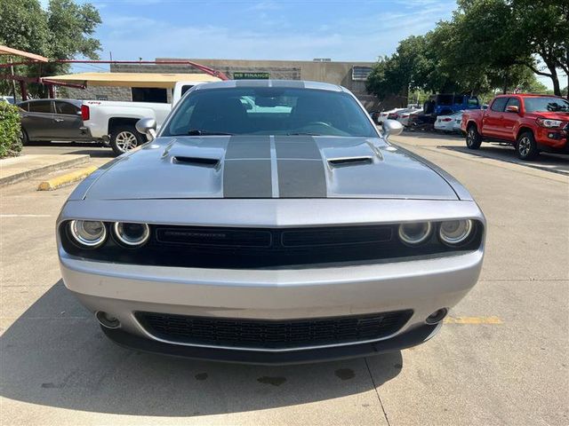 2017 Dodge Challenger SXT Plus