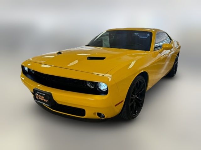 2017 Dodge Challenger SXT Plus