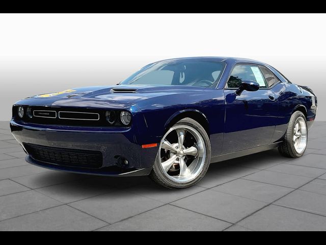 2017 Dodge Challenger SXT Plus