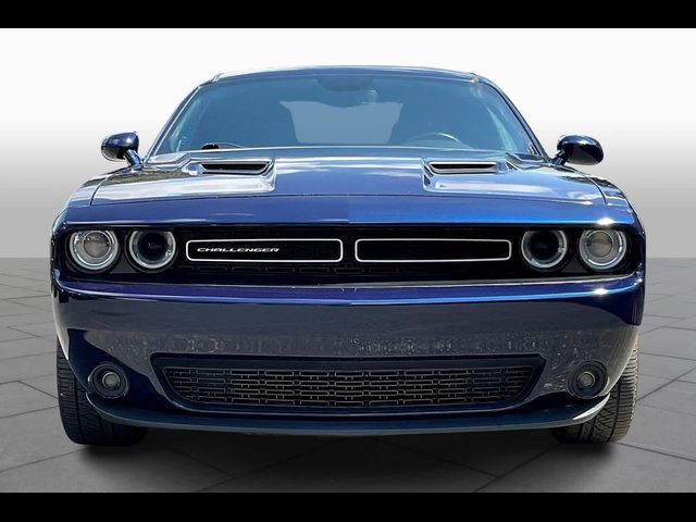 2017 Dodge Challenger SXT Plus