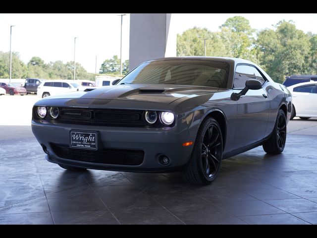 2017 Dodge Challenger SXT Plus