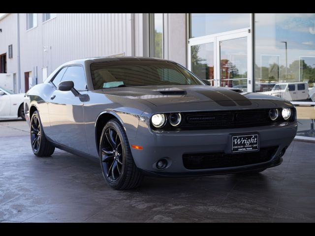 2017 Dodge Challenger SXT Plus