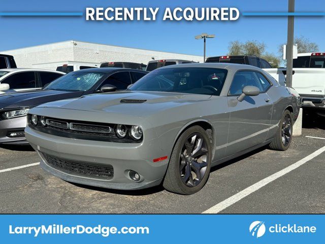 2017 Dodge Challenger SXT Plus