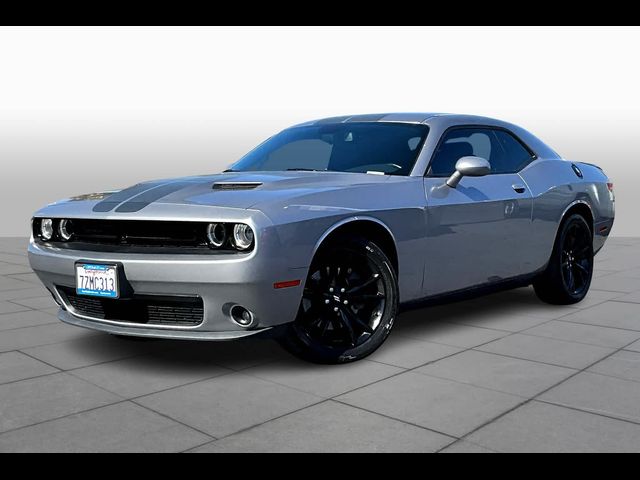 2017 Dodge Challenger SXT Plus