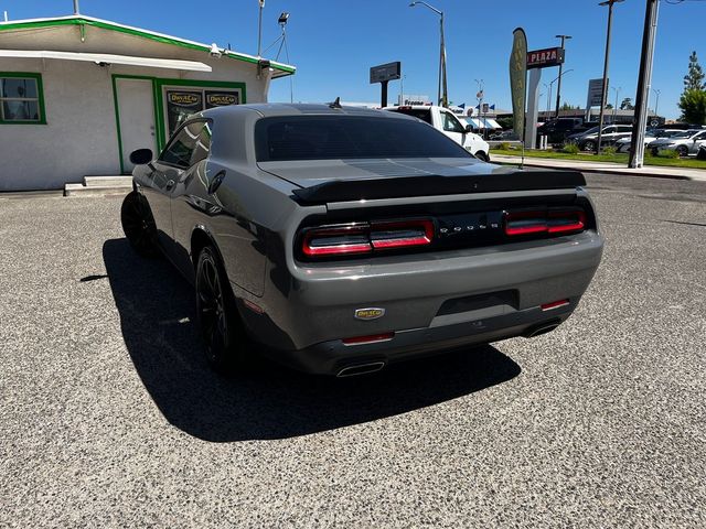 2017 Dodge Challenger SXT Plus