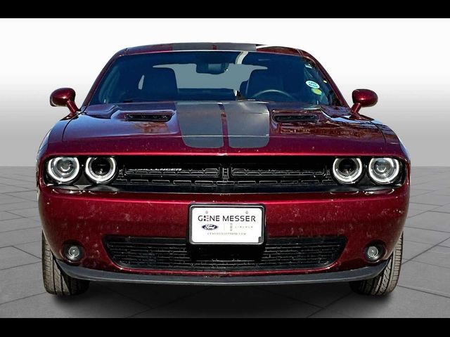 2017 Dodge Challenger SXT Plus