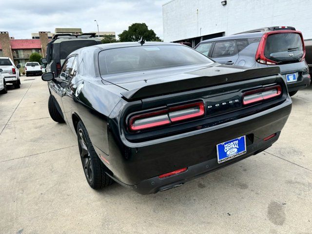 2017 Dodge Challenger SXT Plus