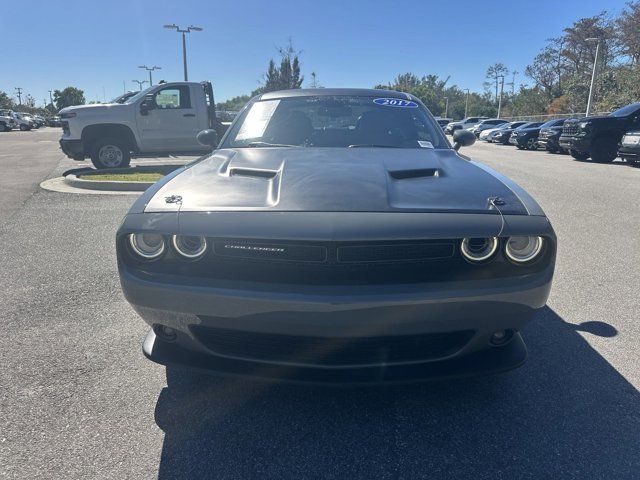 2017 Dodge Challenger SXT Plus