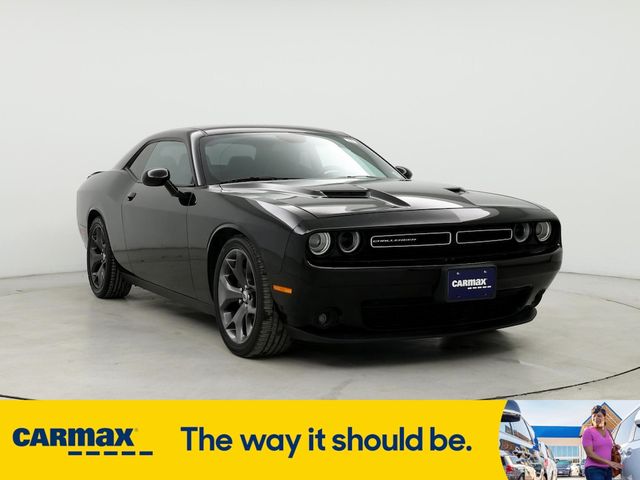 2017 Dodge Challenger SXT Plus