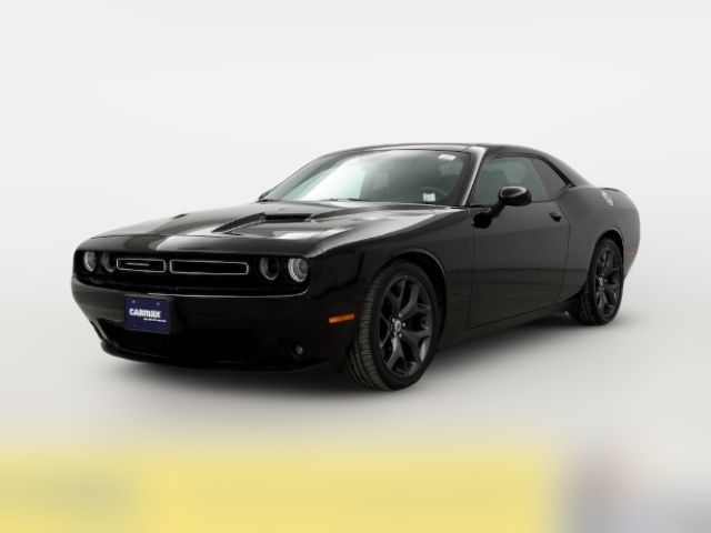 2017 Dodge Challenger SXT Plus