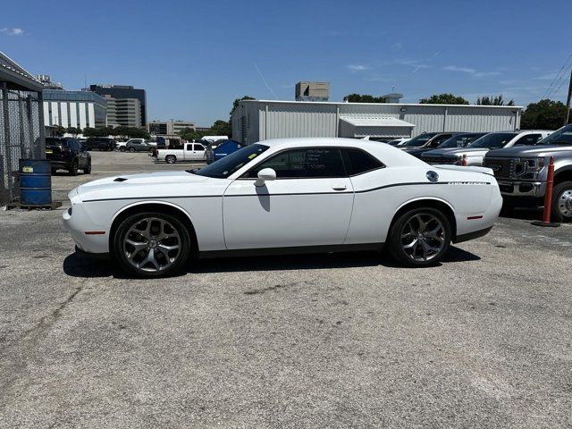 2017 Dodge Challenger SXT Plus