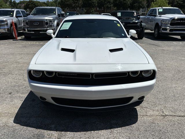 2017 Dodge Challenger SXT Plus