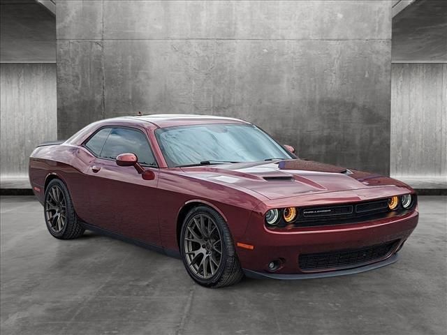 2017 Dodge Challenger SXT Plus