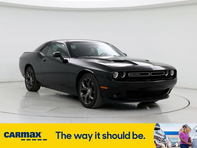 2017 Dodge Challenger SXT Plus