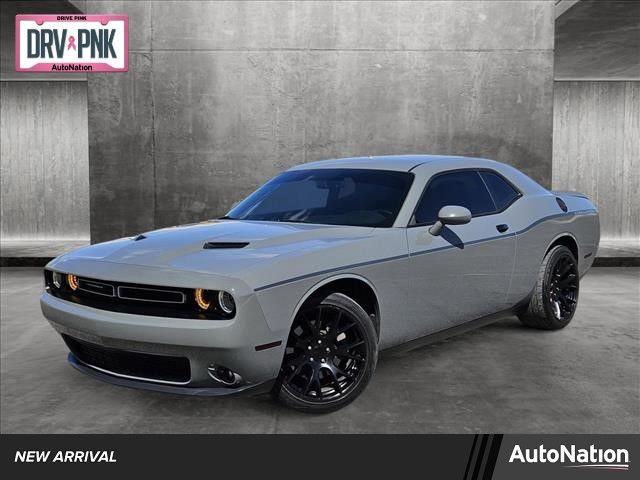 2017 Dodge Challenger SXT Plus