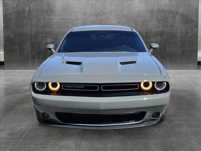 2017 Dodge Challenger SXT Plus